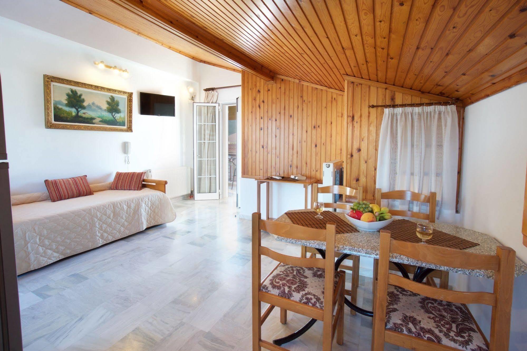 Diamanto Complex Aparthotel Karavomylos Buitenkant foto