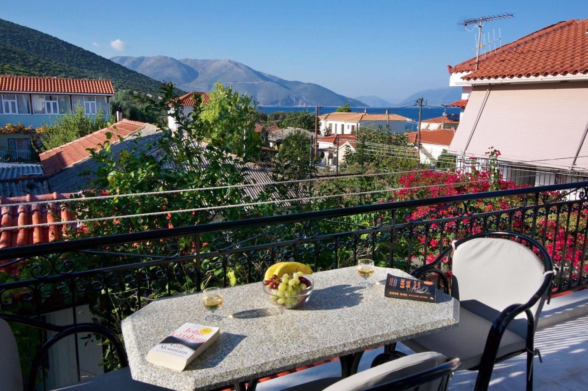 Diamanto Complex Aparthotel Karavomylos Buitenkant foto